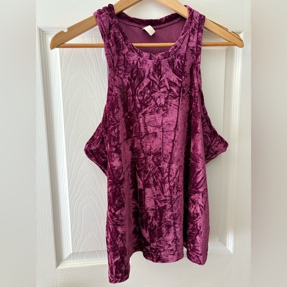 Pilcro Anthropologie plum raspberry red velvet racer back size large - Picture 3 of 11